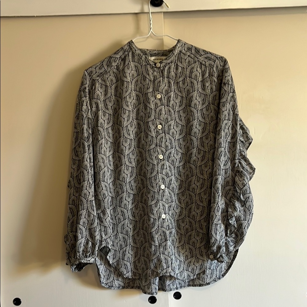 Max Studio Navy and White Ruffle Sleeve Blouse